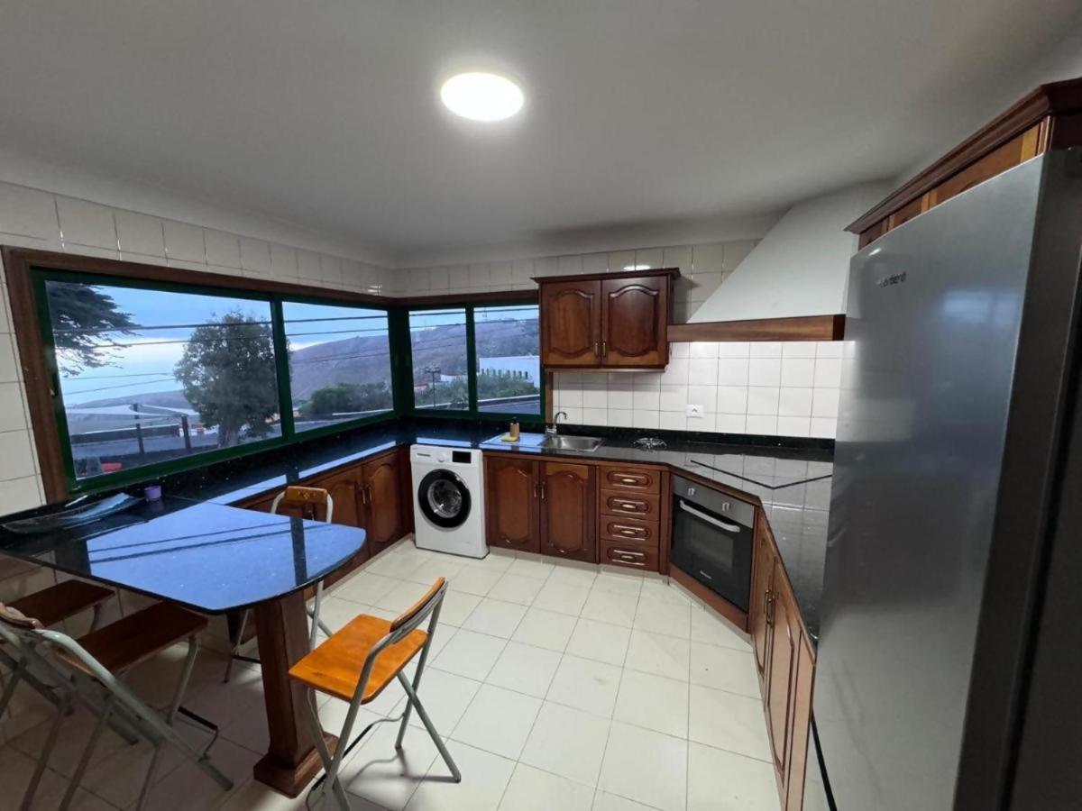 Vivienda En El Centro De La Isla 2Hab Con Terraza Apartman Valverde Kültér fotó