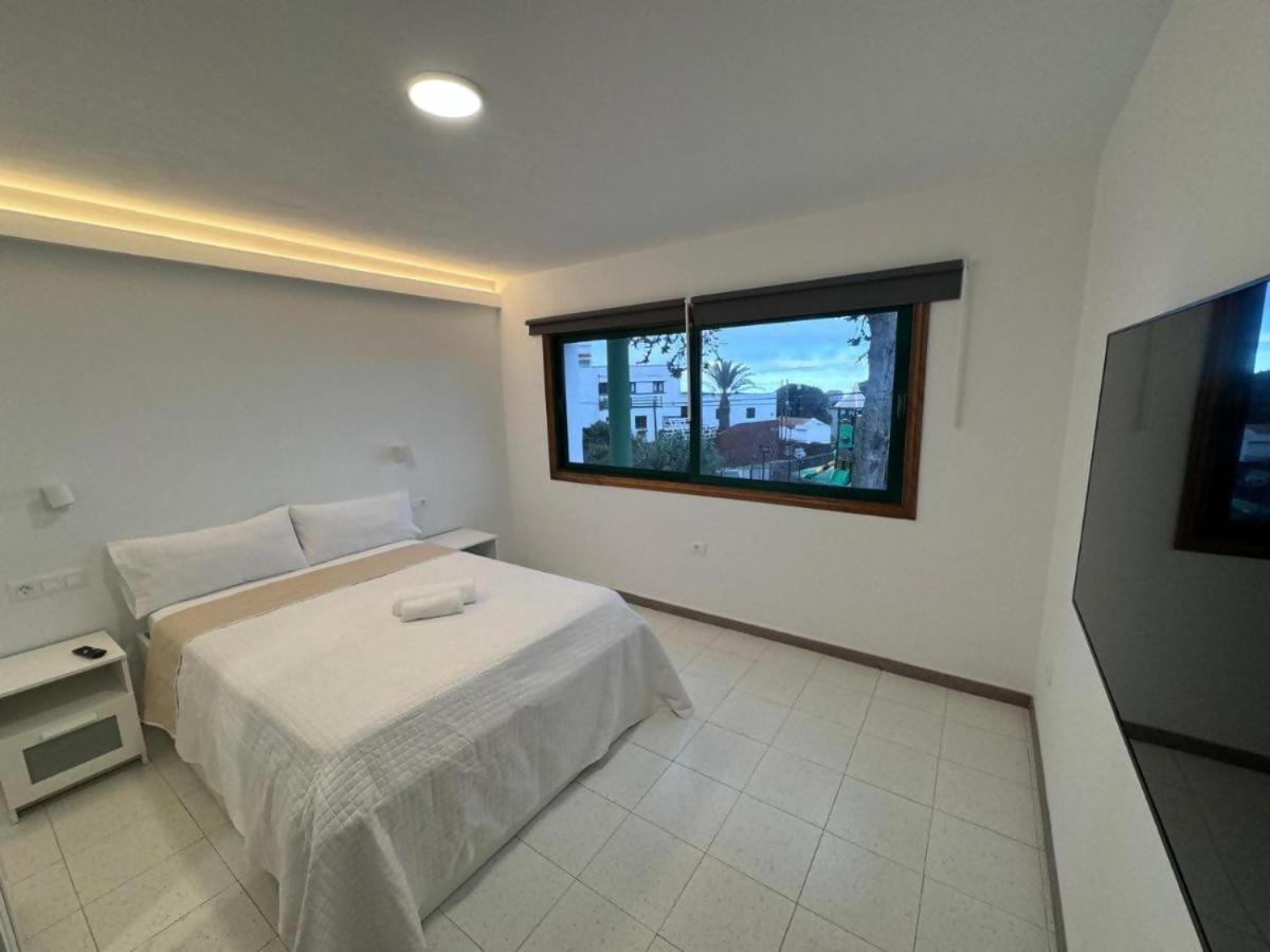 Vivienda En El Centro De La Isla 2Hab Con Terraza Apartman Valverde Kültér fotó